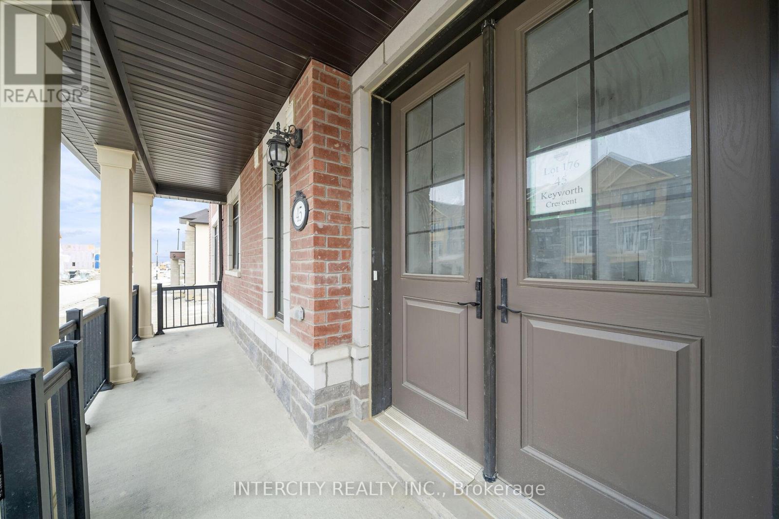 Lot 176 - 45 Keyworth Crescent, Brampton, Ontario  L6R 4E9 - Photo 4 - W12465291