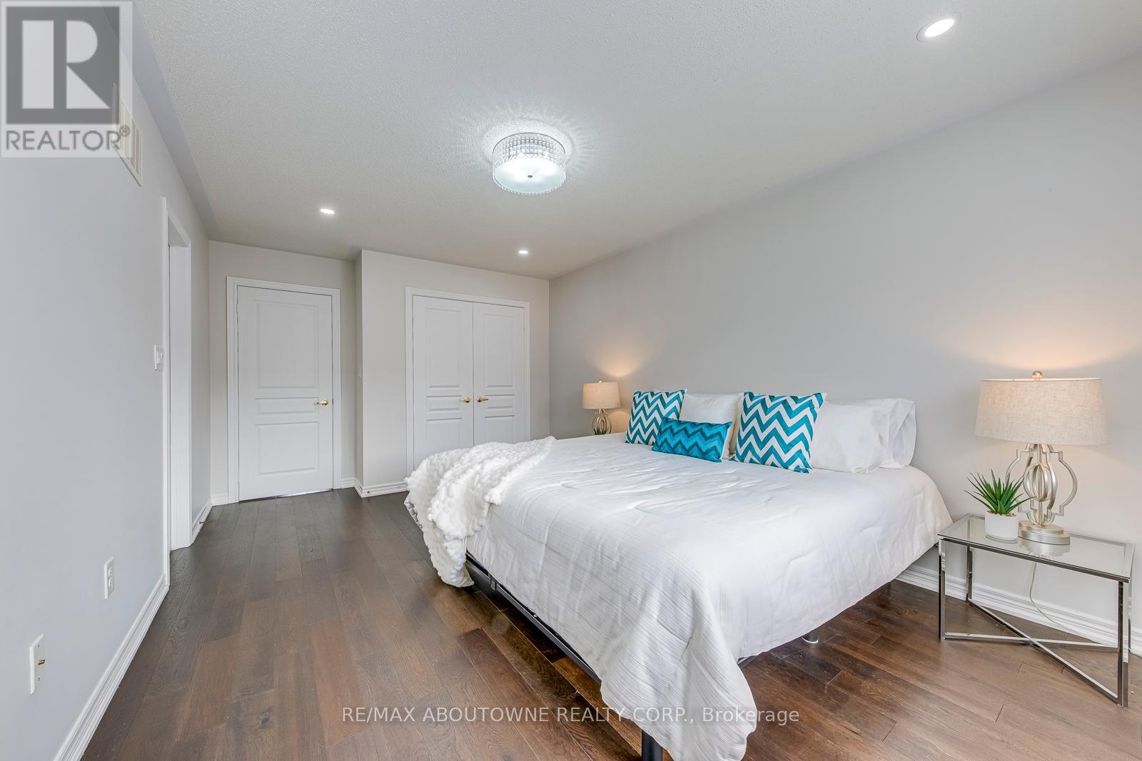 3100 Robert Brown Boulevard, Oakville, Ontario  L6M 4L7 - Photo 23 - W12465318