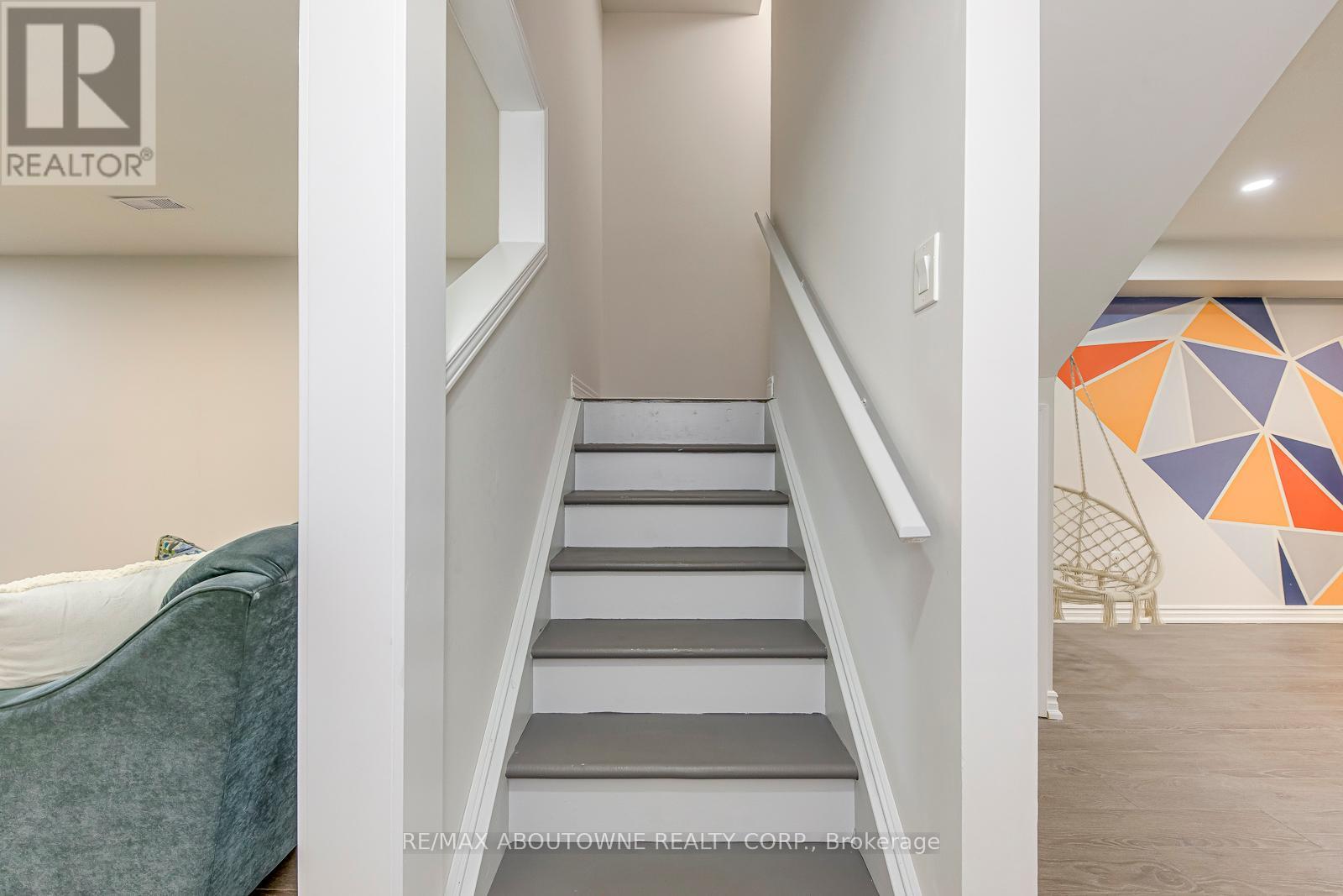 3100 Robert Brown Boulevard, Oakville, Ontario  L6M 4L7 - Photo 32 - W12465318