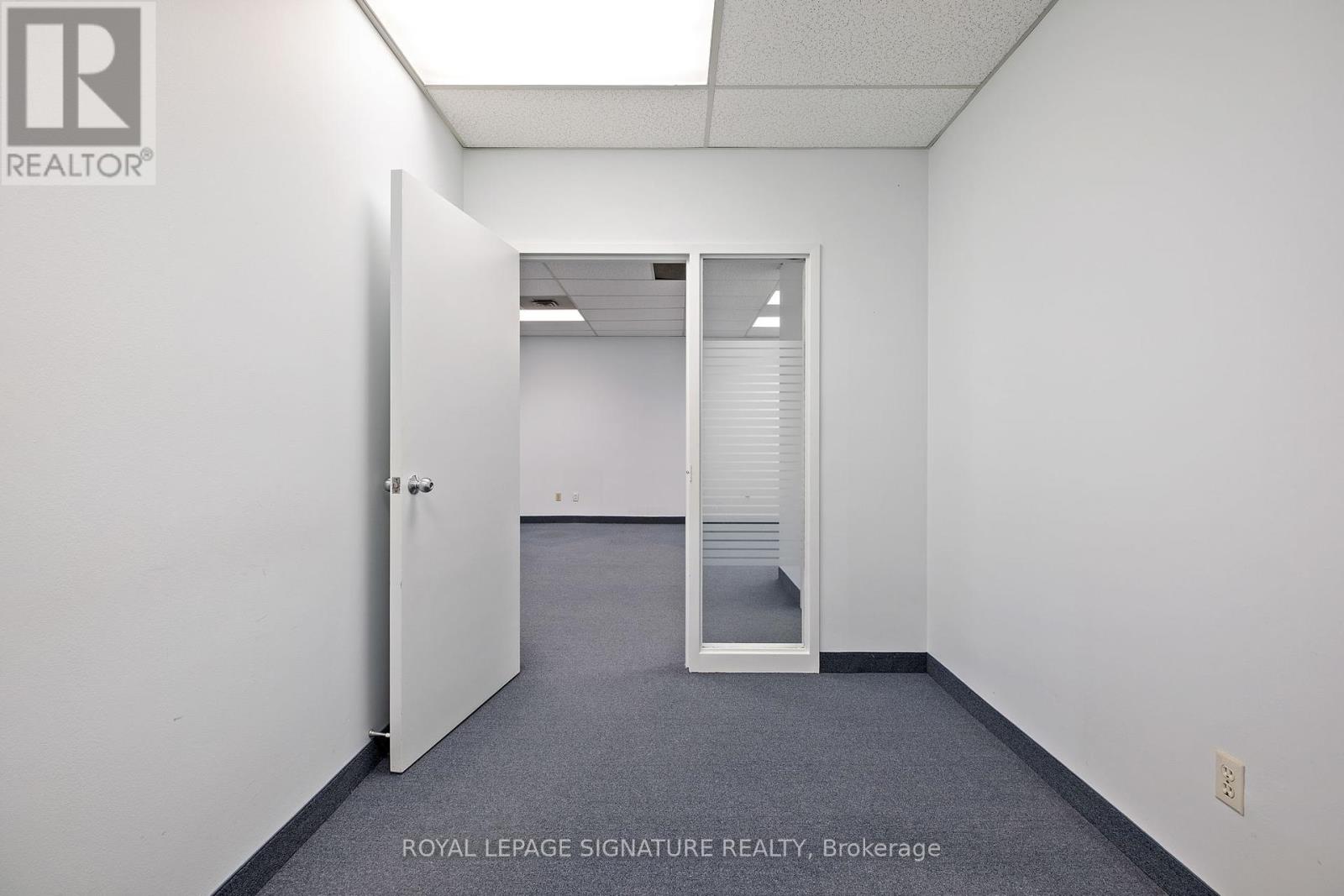 2 - 2285 Dunwin Drive, Mississauga, Ontario  L5L 3S3 - Photo 13 - W12465337