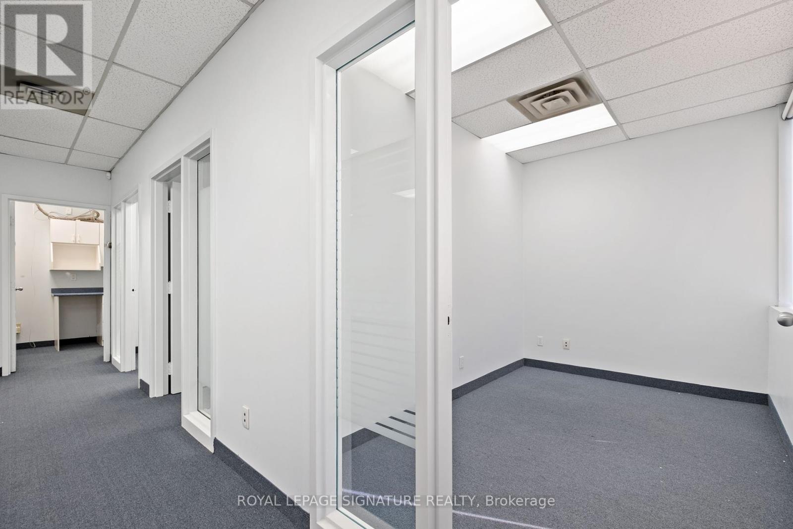 2 - 2285 Dunwin Drive, Mississauga, Ontario  L5L 3S3 - Photo 17 - W12465337