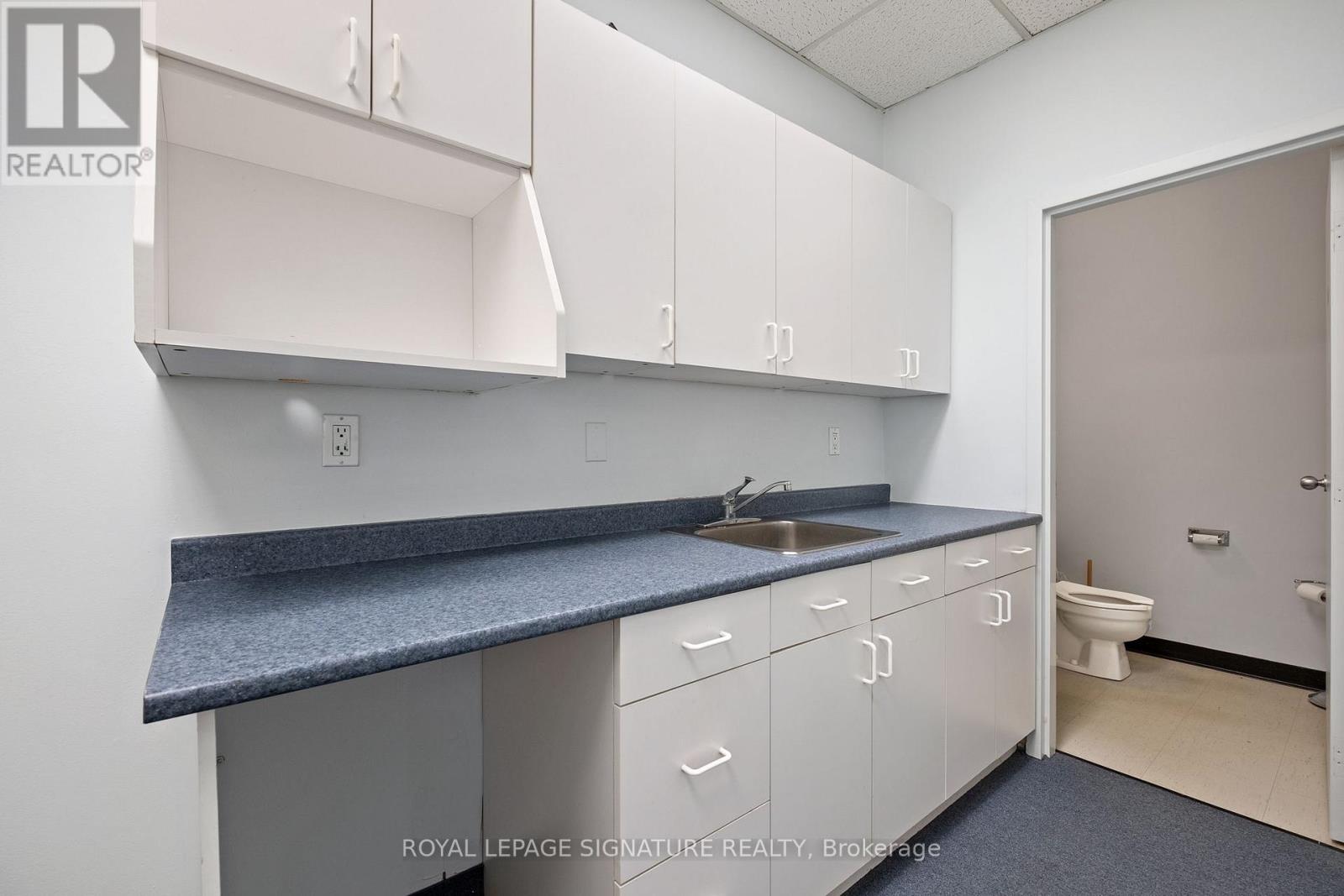 2 - 2285 Dunwin Drive, Mississauga, Ontario  L5L 3S3 - Photo 18 - W12465337