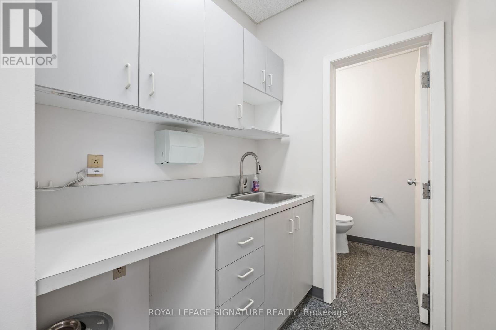14 - 2285 Dunwin Drive, Mississauga, Ontario  L5L 3S3 - Photo 11 - W12465361