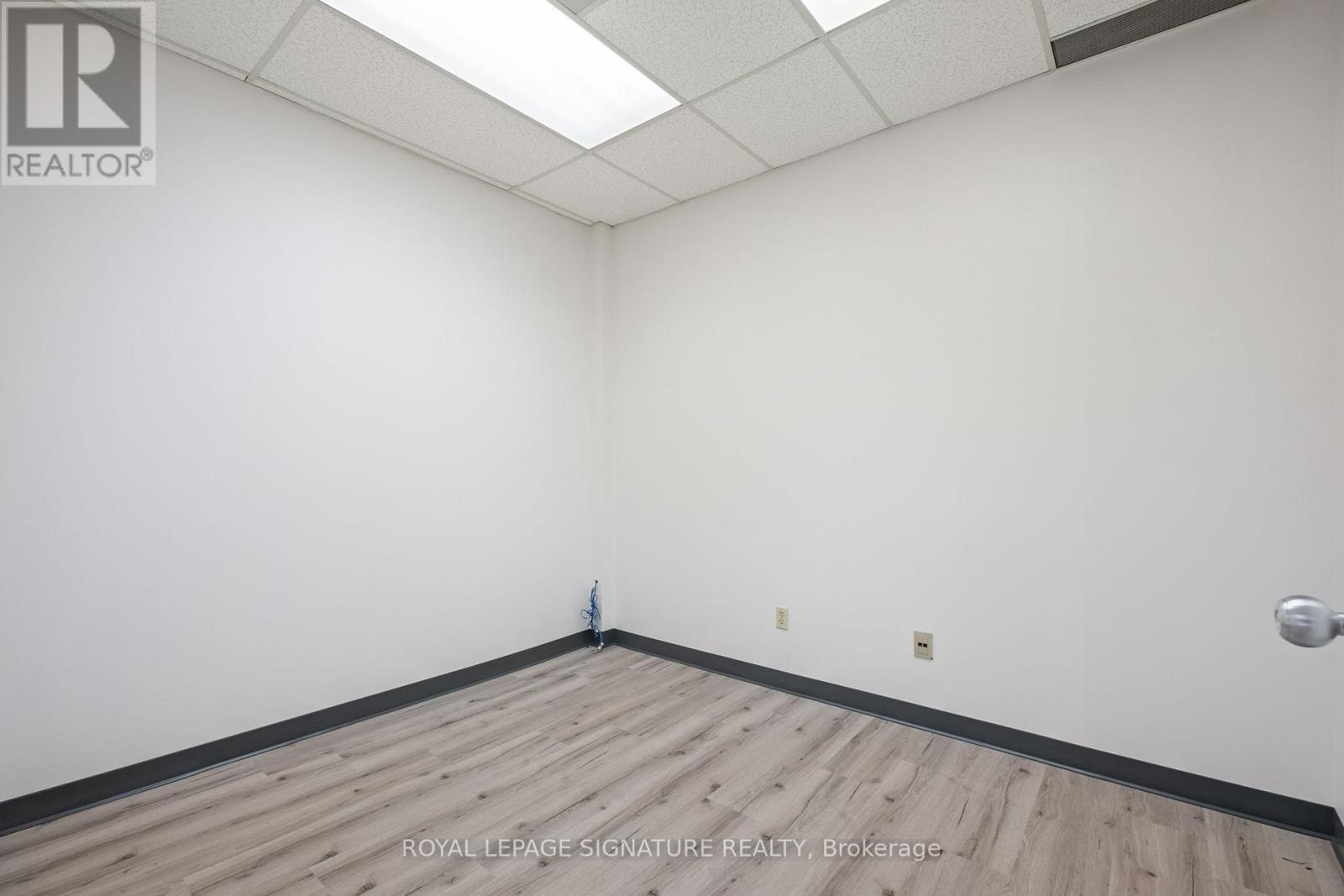 14 - 2285 Dunwin Drive, Mississauga, Ontario  L5L 3S3 - Photo 8 - W12465361