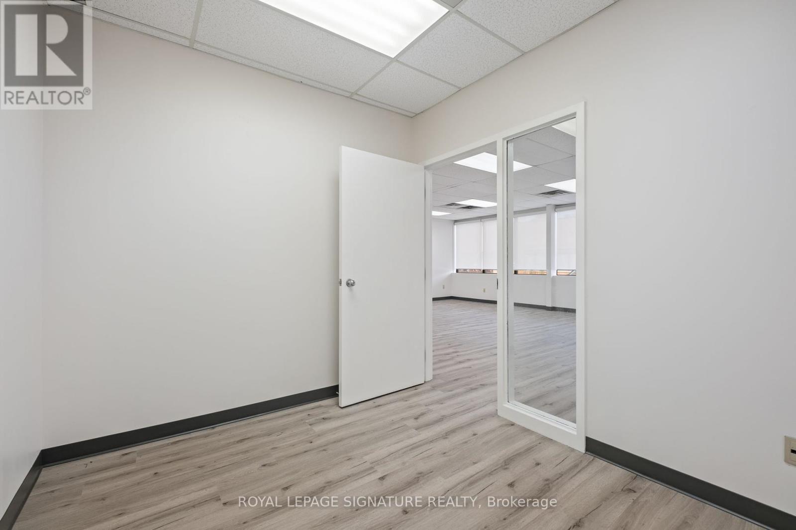 14 - 2285 Dunwin Drive, Mississauga, Ontario  L5L 3S3 - Photo 9 - W12465361