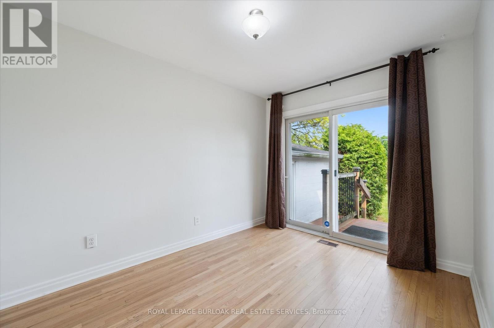 2237 Joyce Street, Burlington, Ontario  L7R 2B6 - Photo 18 - W12465363