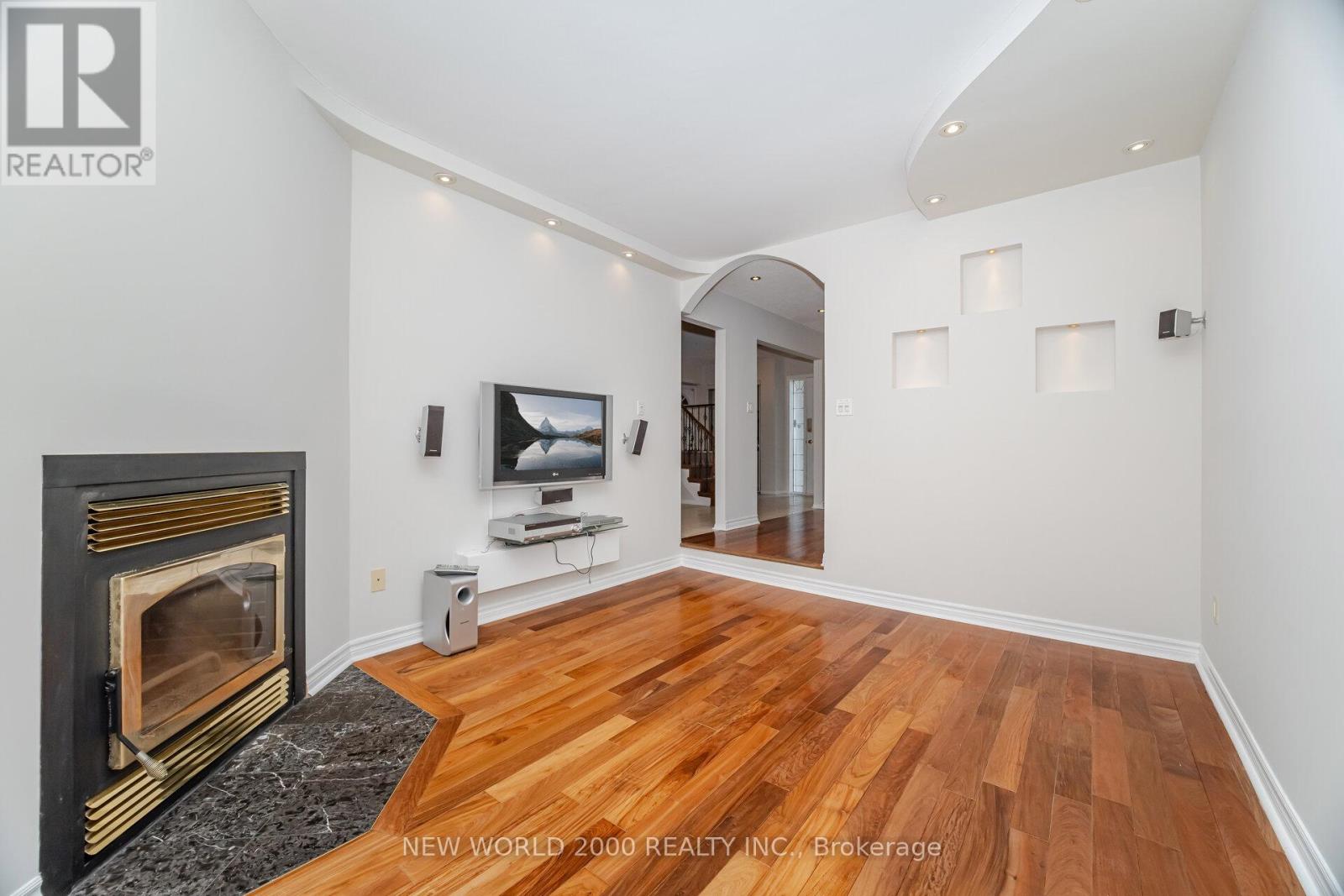 7221 Danton Promenade, Mississauga, Ontario  L5N 5C5 - Photo 13 - W12465365