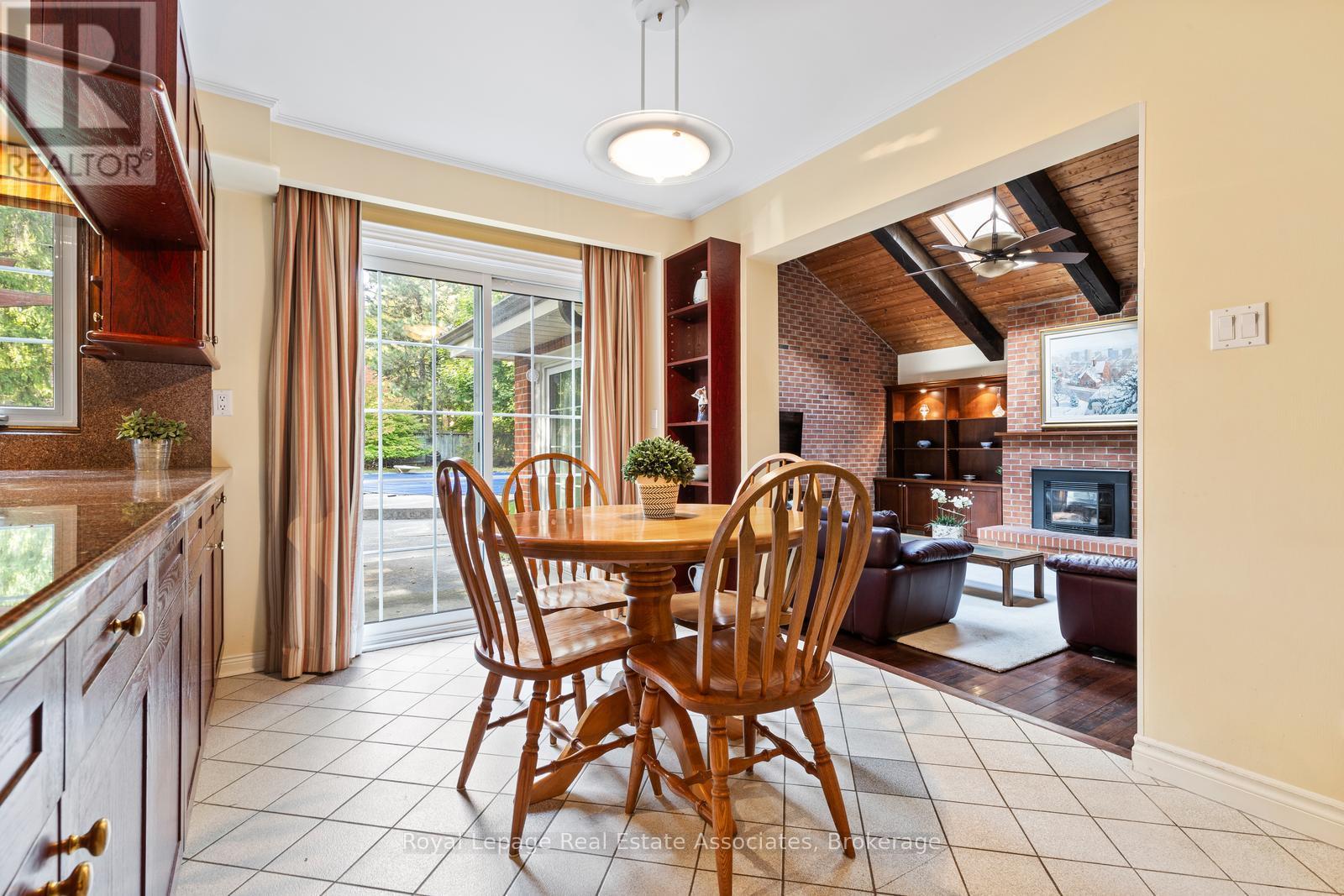 2235 Bennington Gate, Oakville, Ontario  L6J 5Z3 - Photo 13 - W12465379
