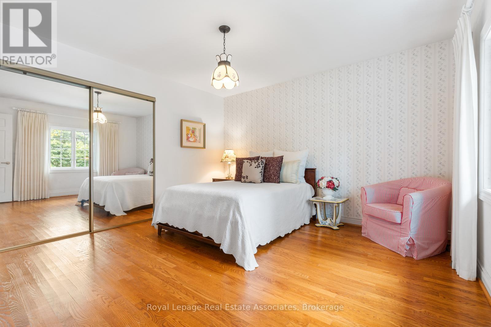 2235 Bennington Gate, Oakville, Ontario  L6J 5Z3 - Photo 21 - W12465379