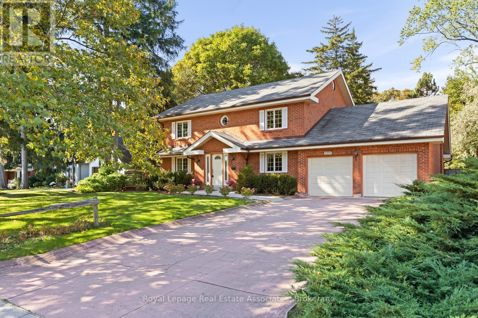 2235 Bennington Gate, Oakville, Ontario  L6J 5Z3 - Photo 36 - W12465379