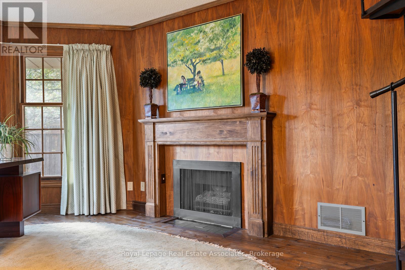 2235 Bennington Gate, Oakville, Ontario  L6J 5Z3 - Photo 6 - W12465379