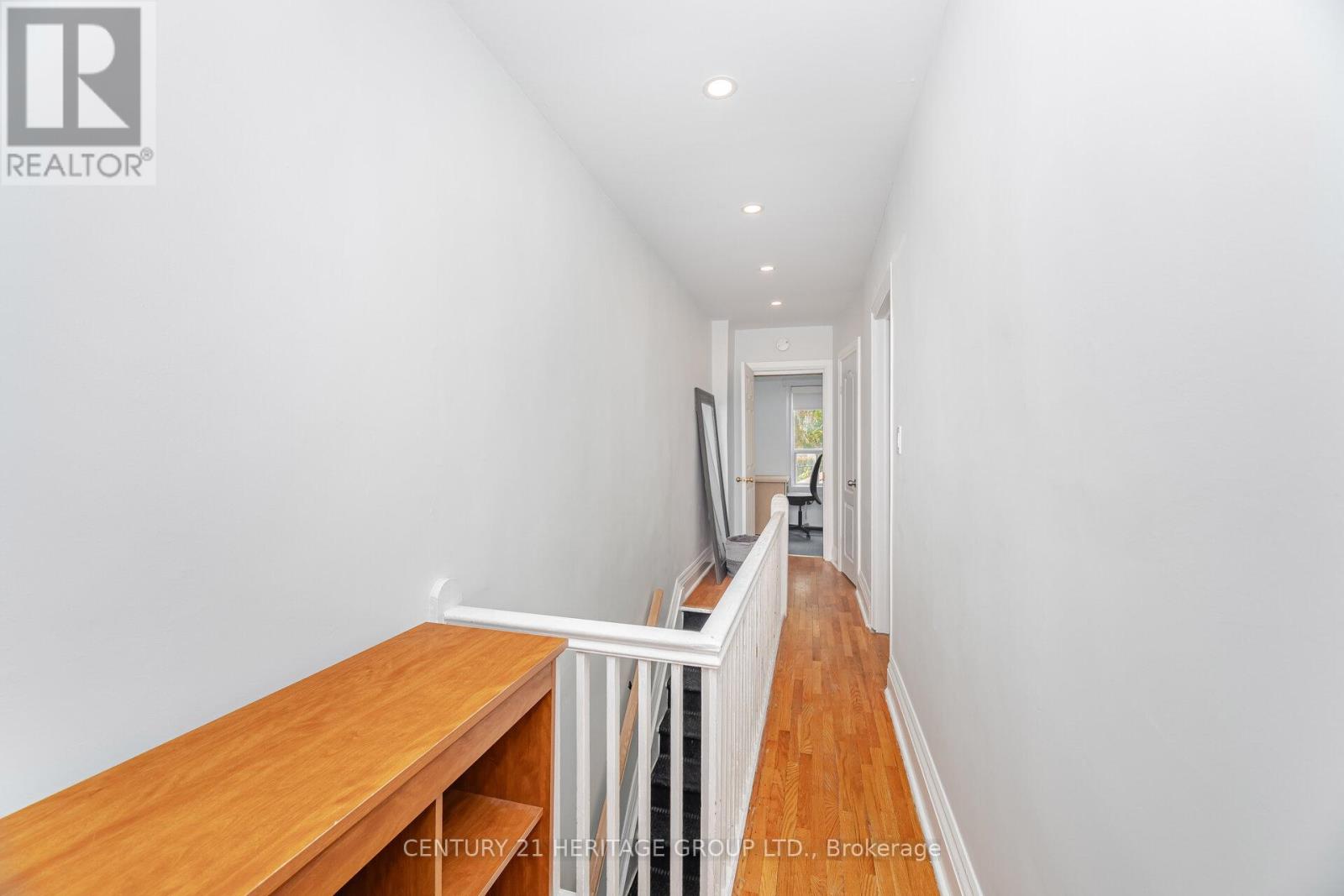 126 Watson Avenue, Toronto, Ontario  M6S 4E1 - Photo 17 - W12465425