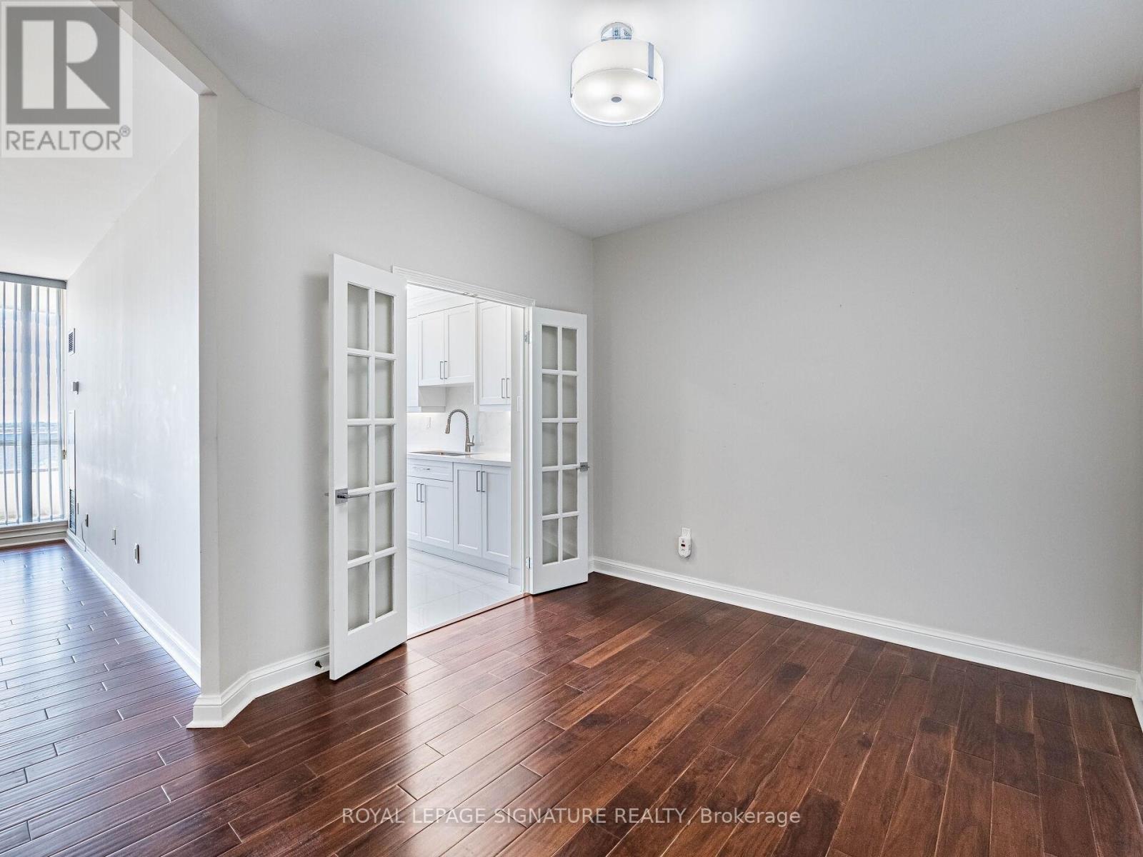 2204 - 24 Hanover Road, Brampton, Ontario  L6S 5K8 - Photo 10 - W12465454