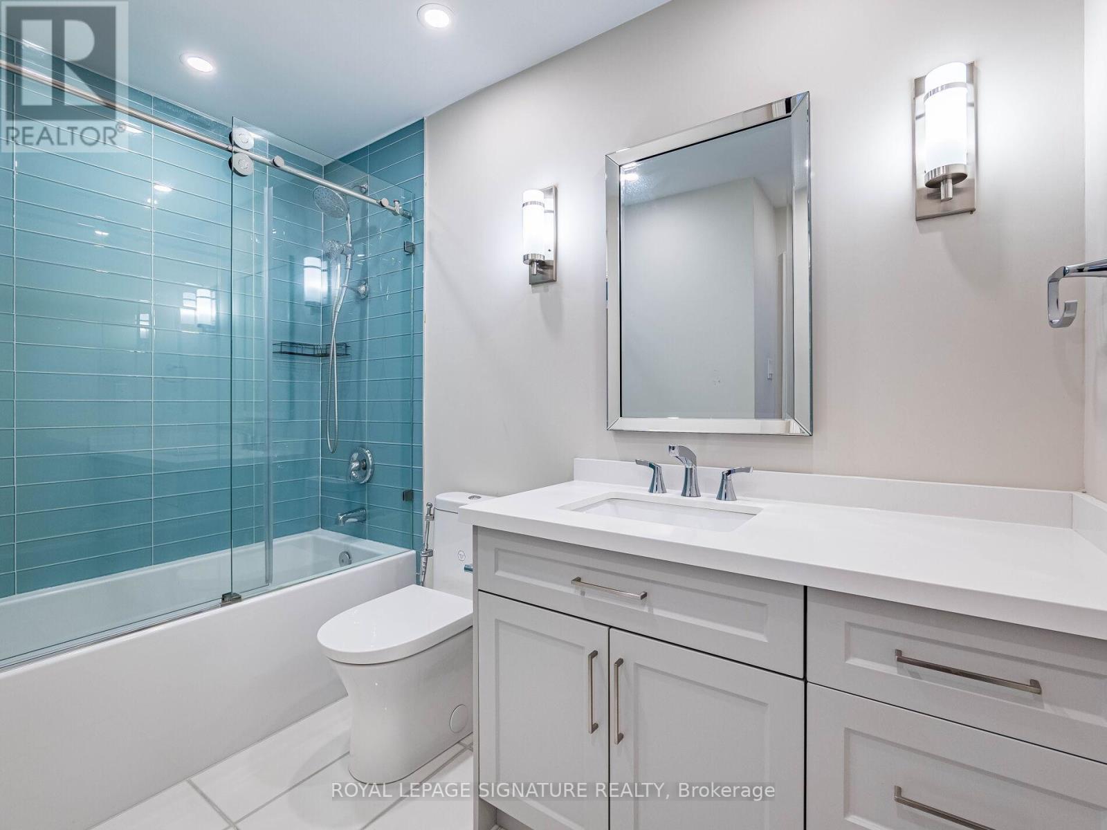 2204 - 24 Hanover Road, Brampton, Ontario  L6S 5K8 - Photo 25 - W12465454