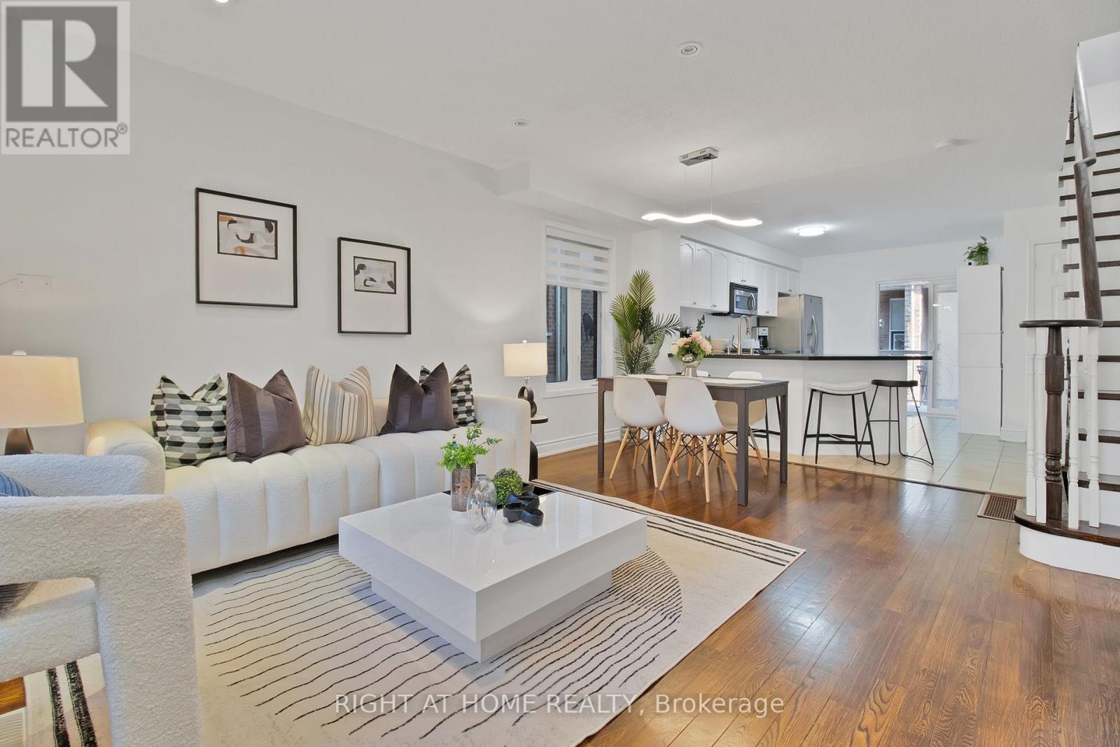 31 Judy Sgro Avenue, Toronto, Ontario  M3L 0A8 - Photo 10 - W12465457