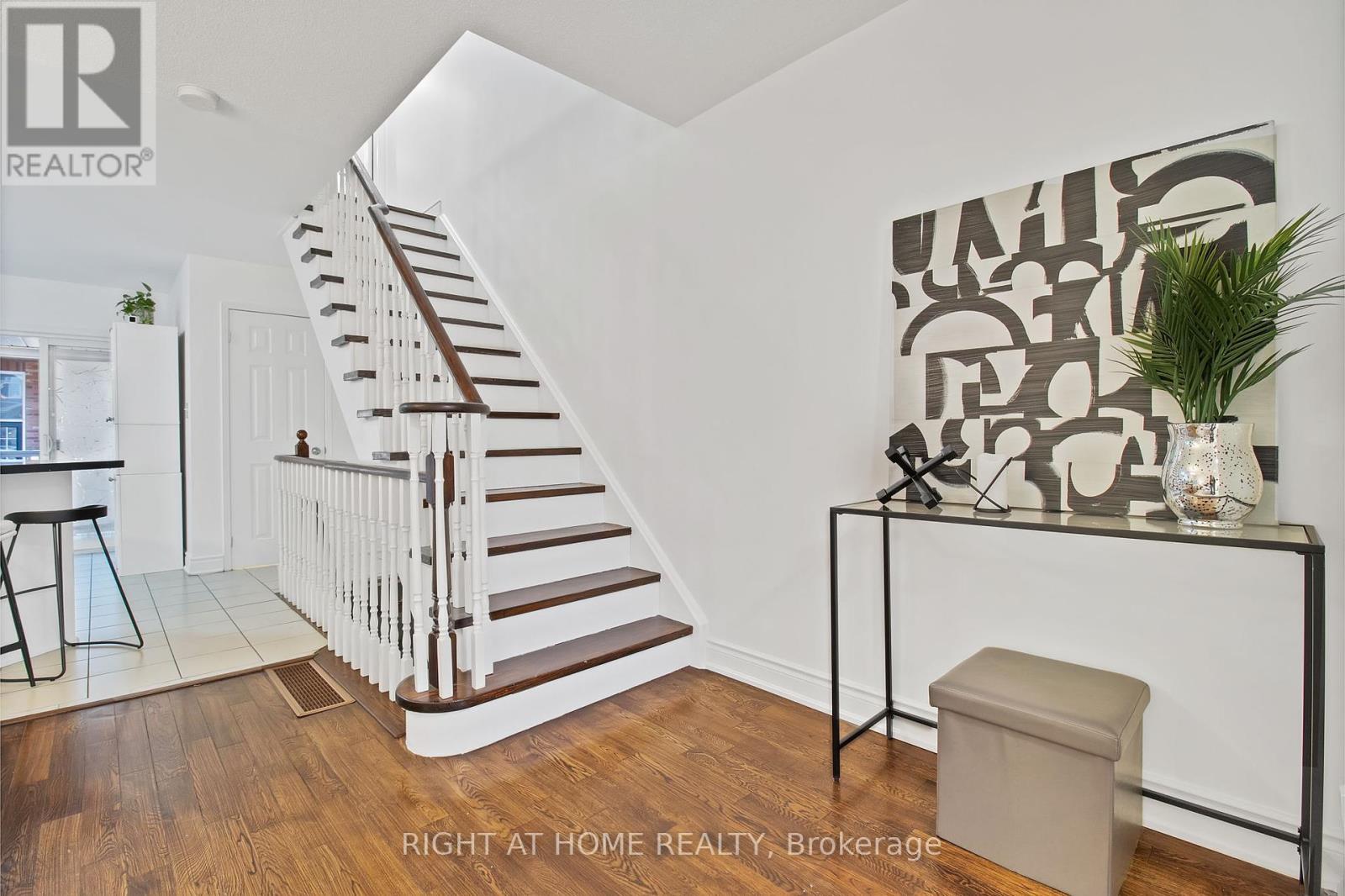 31 Judy Sgro Avenue, Toronto, Ontario  M3L 0A8 - Photo 14 - W12465457