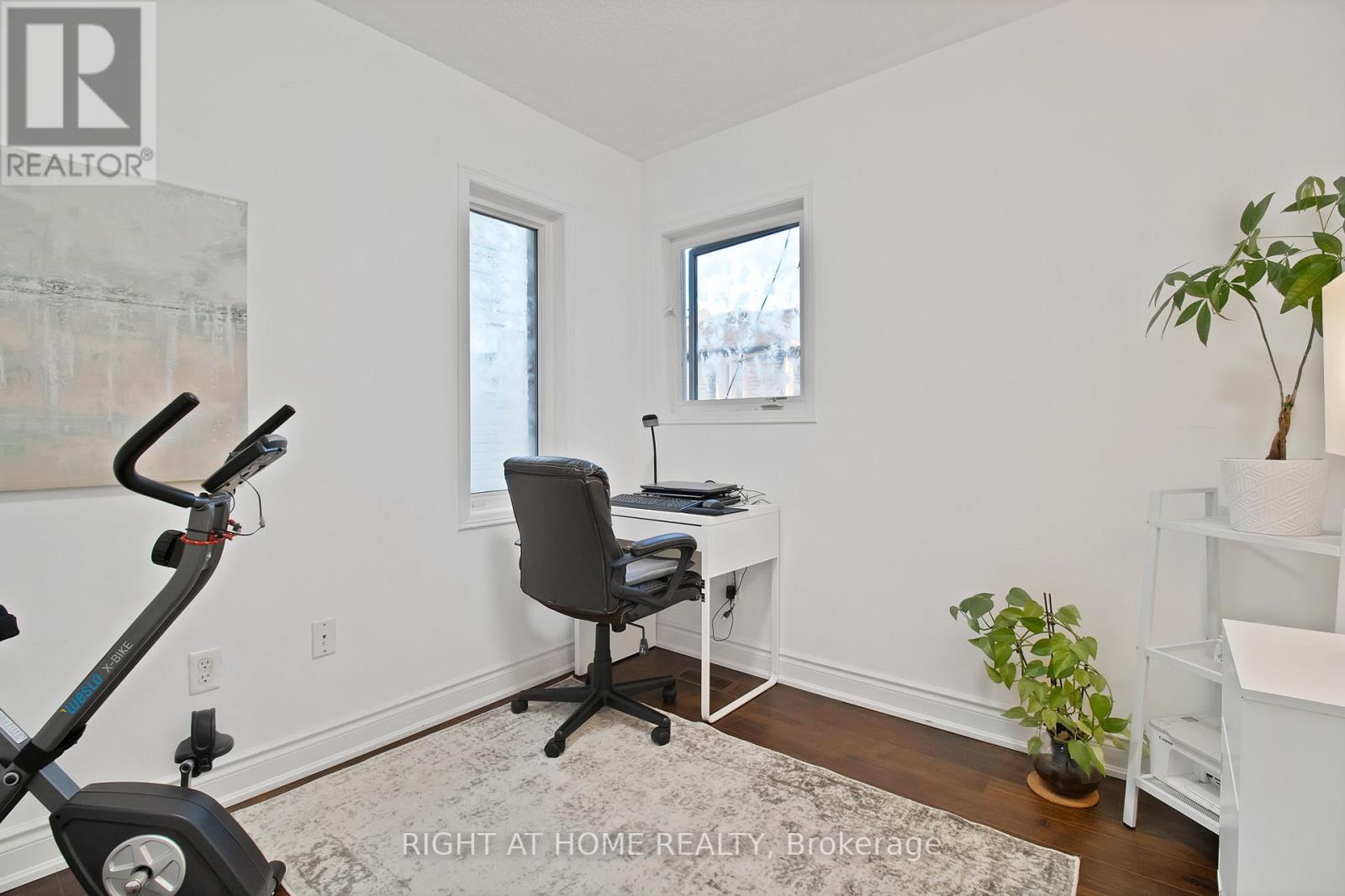 31 Judy Sgro Avenue, Toronto, Ontario  M3L 0A8 - Photo 17 - W12465457