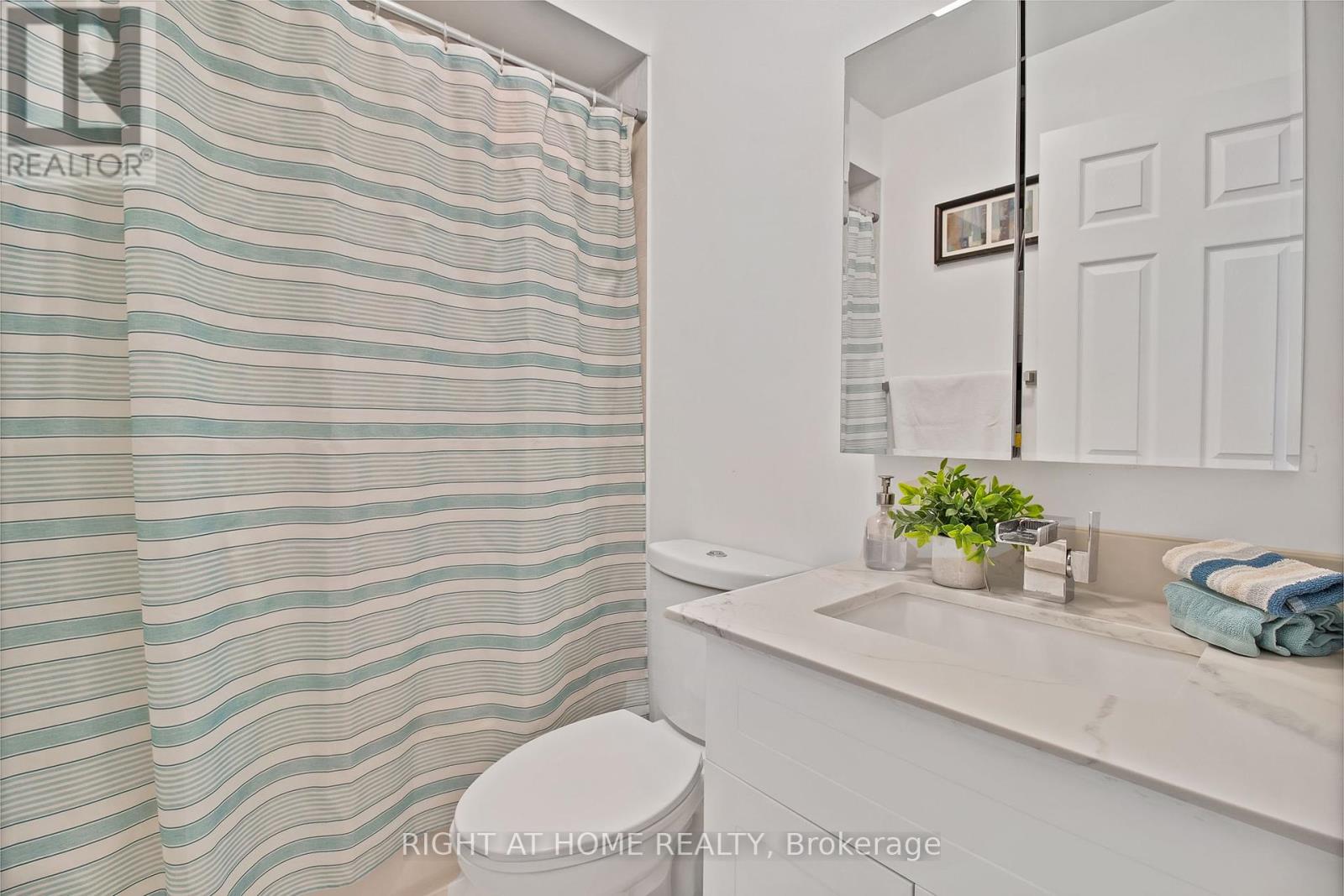 31 Judy Sgro Avenue, Toronto, Ontario  M3L 0A8 - Photo 19 - W12465457