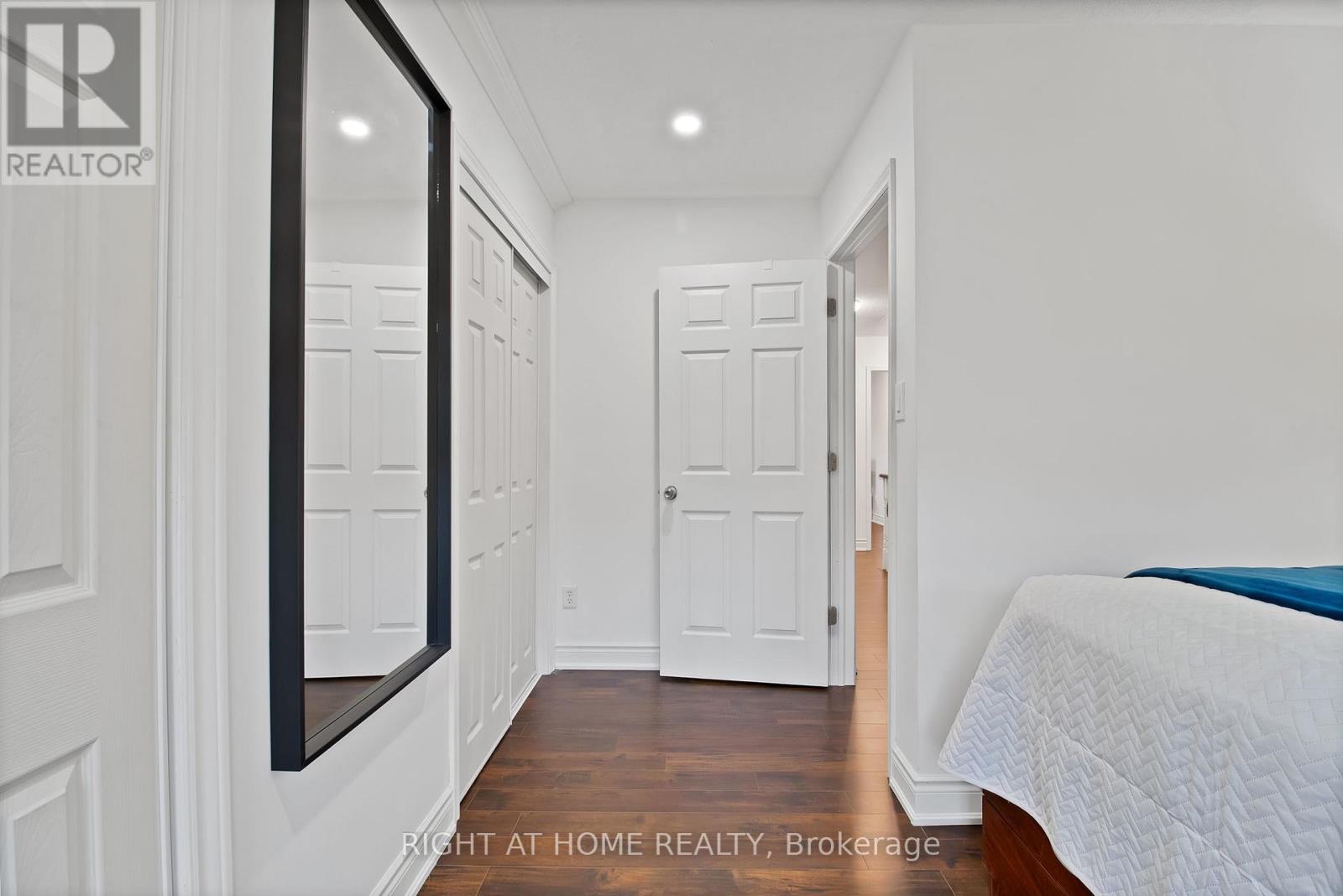 31 Judy Sgro Avenue, Toronto, Ontario  M3L 0A8 - Photo 21 - W12465457