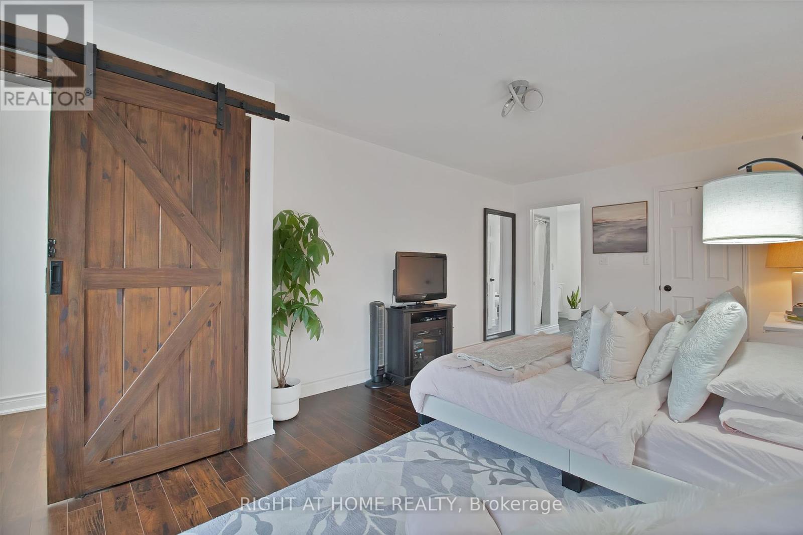 31 Judy Sgro Avenue, Toronto, Ontario  M3L 0A8 - Photo 29 - W12465457