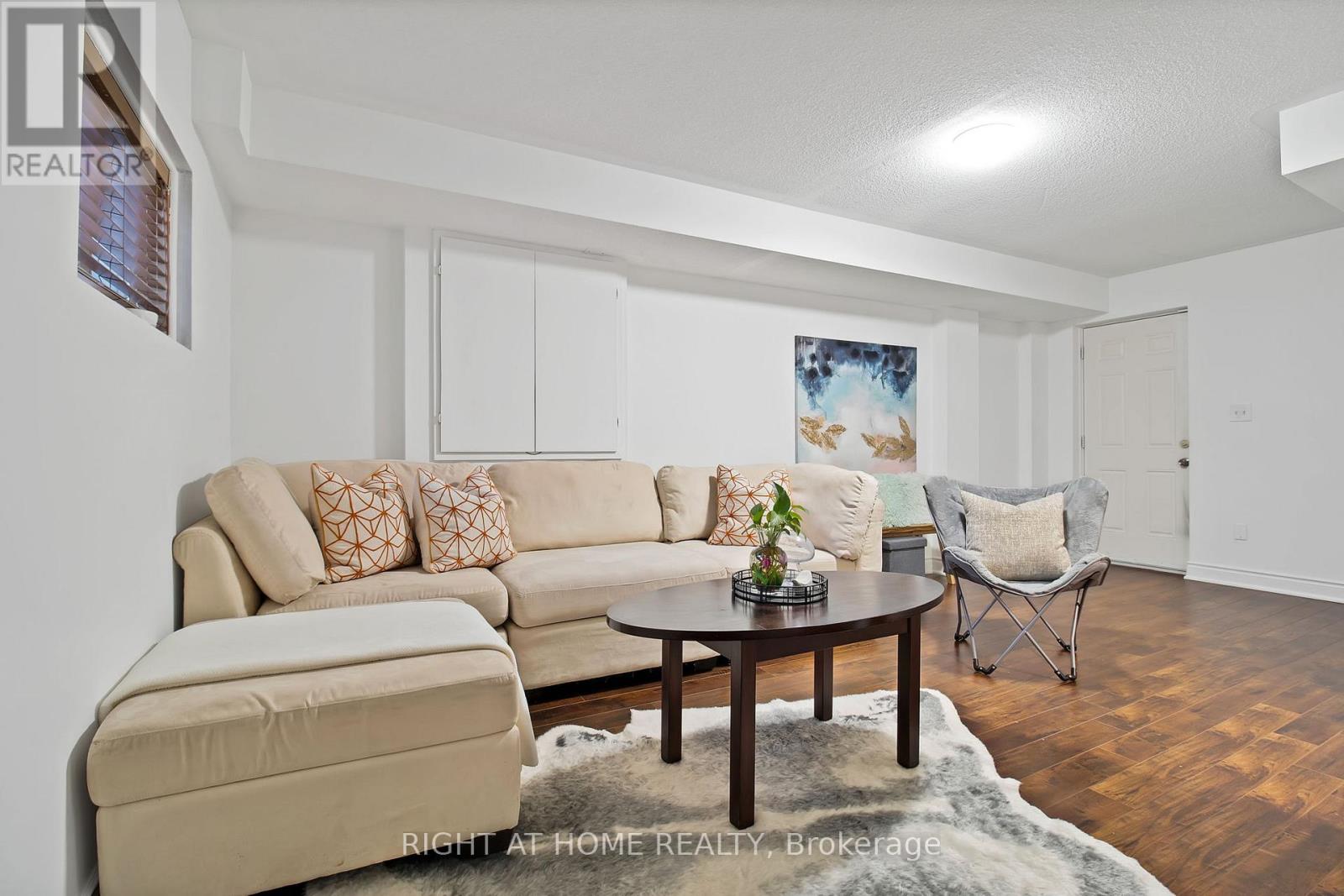 31 Judy Sgro Avenue, Toronto, Ontario  M3L 0A8 - Photo 35 - W12465457