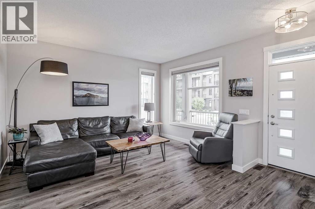 305 Seton Circle Se, Calgary, Alberta  T3M 2V8 - Photo 5 - A2256443