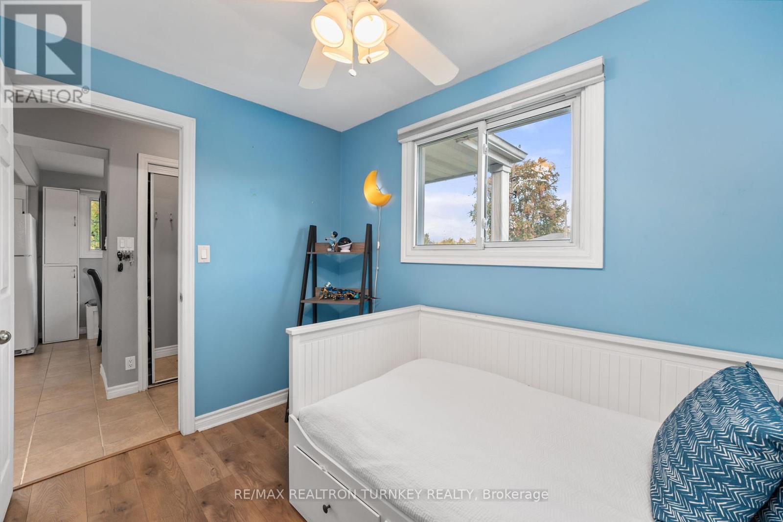 782 Third Avenue, Georgina, Ontario  L0E 1S0 - Photo 20 - N12463480