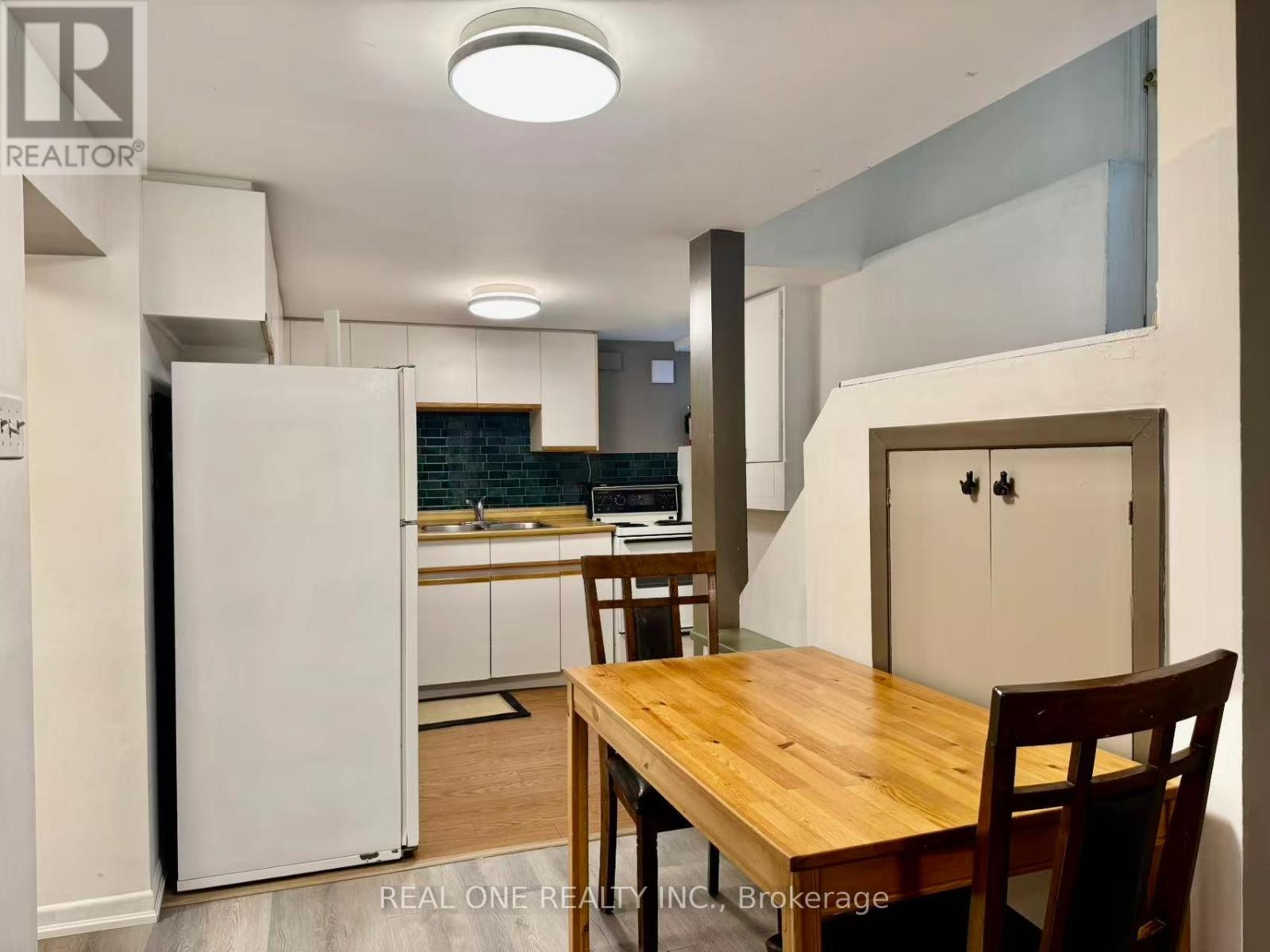 Basement - 391 Parkside Drive, Toronto, Ontario  M6R 2Z7 - Photo 9 - W12437641