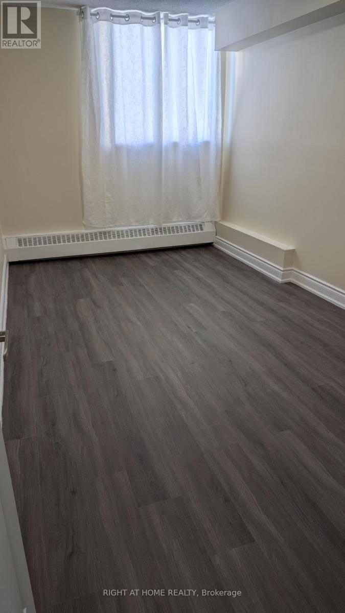 1115 - 340 Dixon Road N, Toronto, Ontario  M9R 1T1 - Photo 11 - W12463017