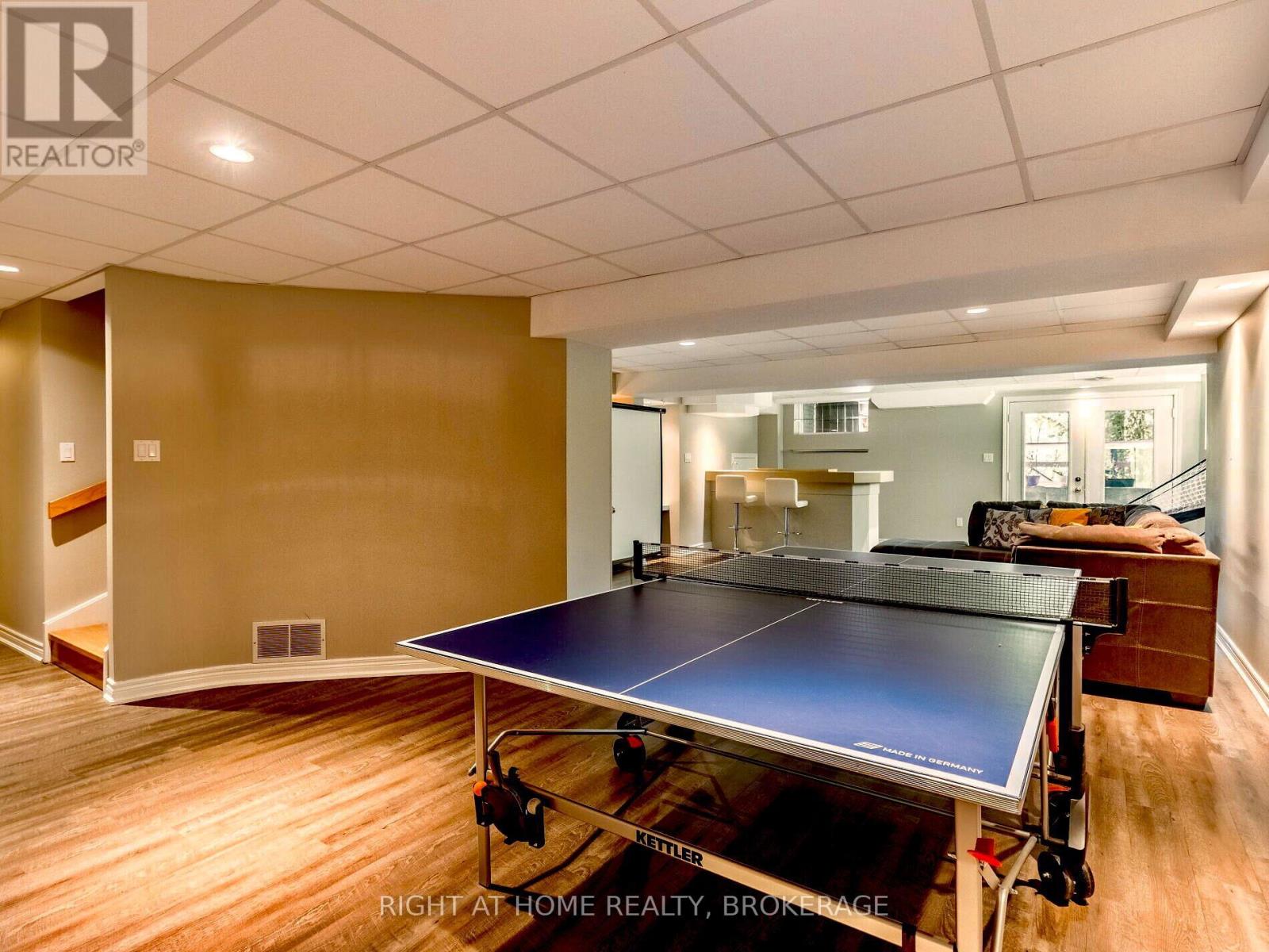 774 Old Dundas Road, Hamilton, Ontario  L9H 5E3 - Photo 30 - X12186493