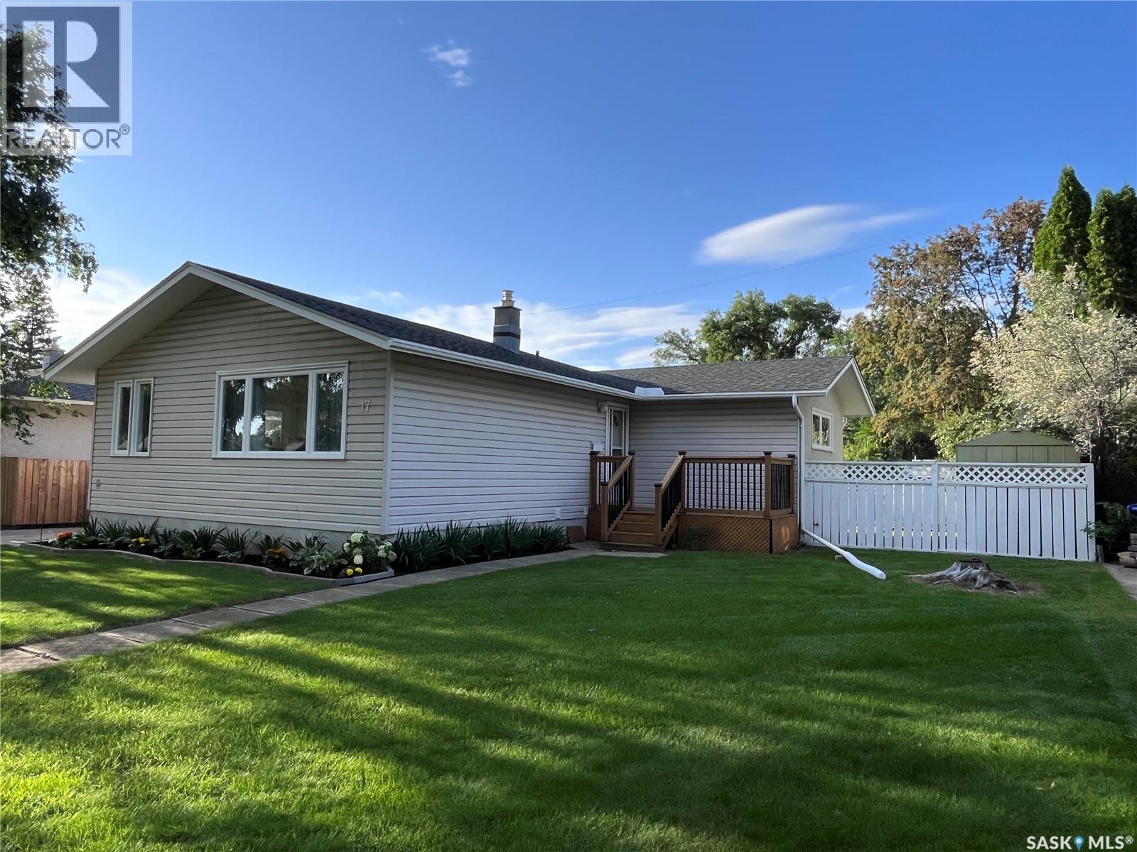 17 Mitchell Street, Saskatoon, Saskatchewan  S7H 3E9 - Photo 4 - SK020794