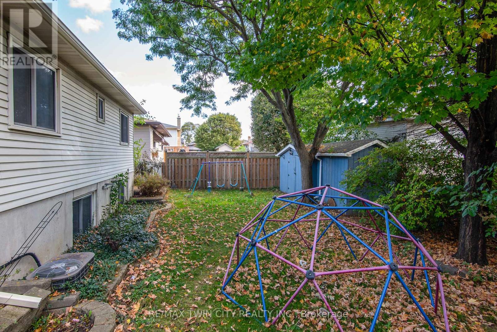 19 Keewatin Avenue, Kitchener, Ontario  N2B 3M1 - Photo 10 - X12465330