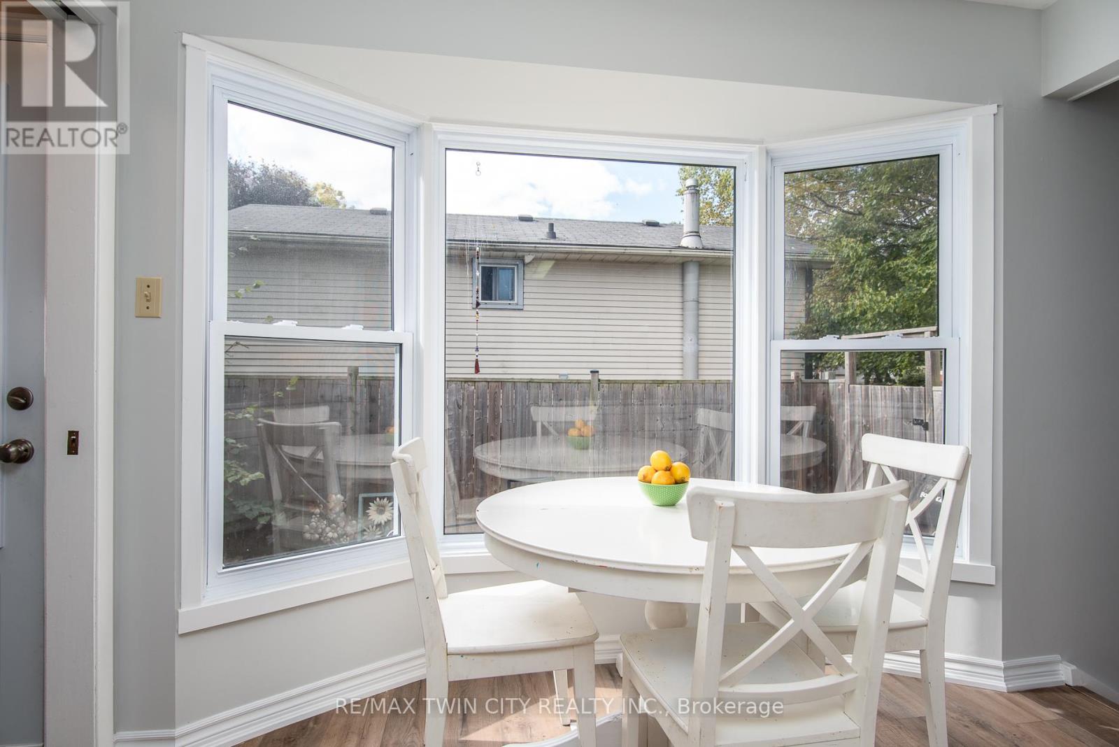 19 Keewatin Avenue, Kitchener, Ontario  N2B 3M1 - Photo 28 - X12465330