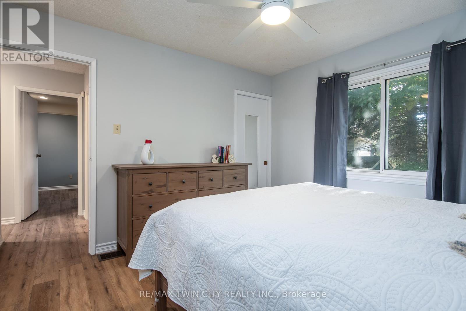 19 Keewatin Avenue, Kitchener, Ontario  N2B 3M1 - Photo 32 - X12465330