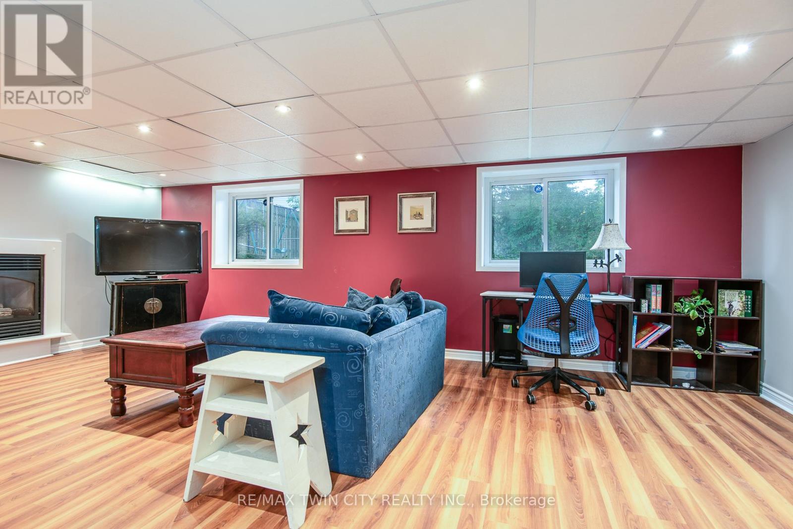19 Keewatin Avenue, Kitchener, Ontario  N2B 3M1 - Photo 39 - X12465330