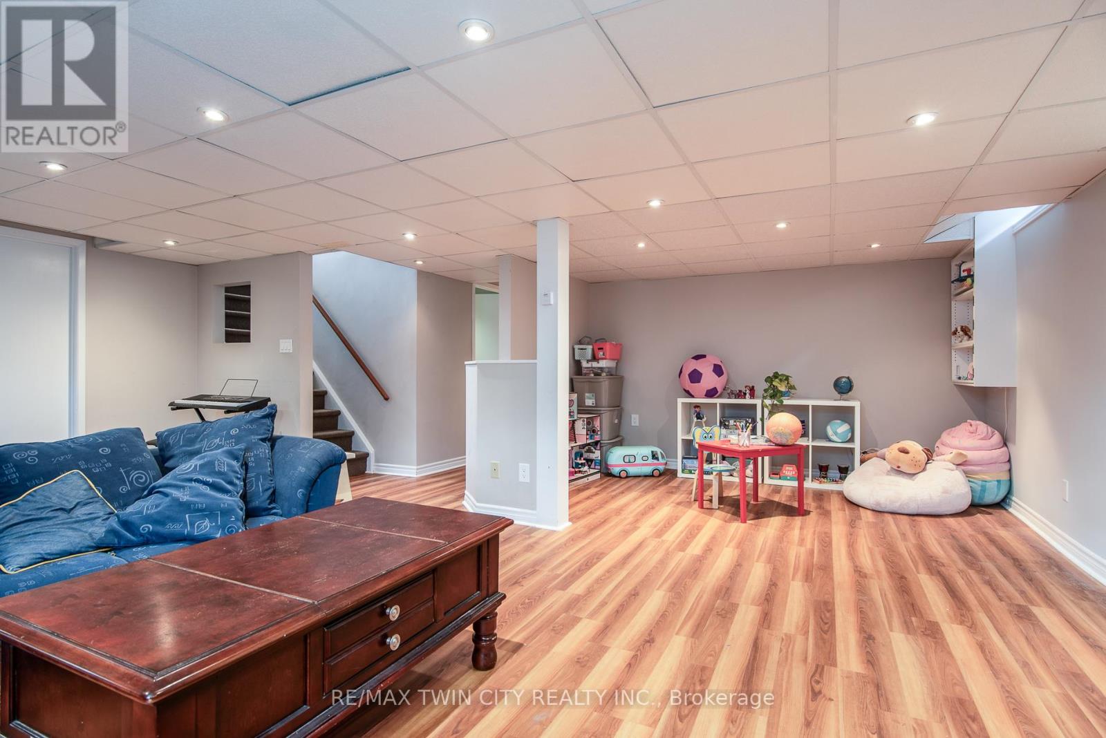 19 Keewatin Avenue, Kitchener, Ontario  N2B 3M1 - Photo 44 - X12465330