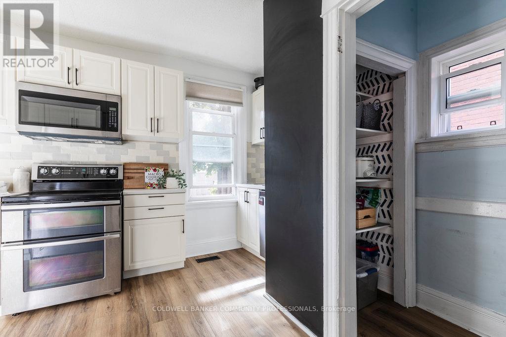 380 Beach Road, Hamilton, Ontario  L8H 3K5 - Photo 17 - X12465358