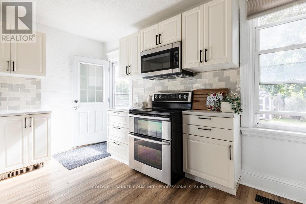 380 Beach Road, Hamilton, Ontario  L8H 3K5 - Photo 18 - X12465358