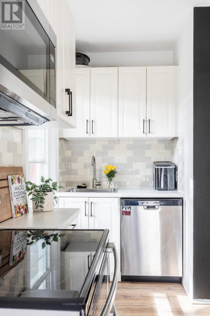 380 Beach Road, Hamilton, Ontario  L8H 3K5 - Photo 20 - X12465358