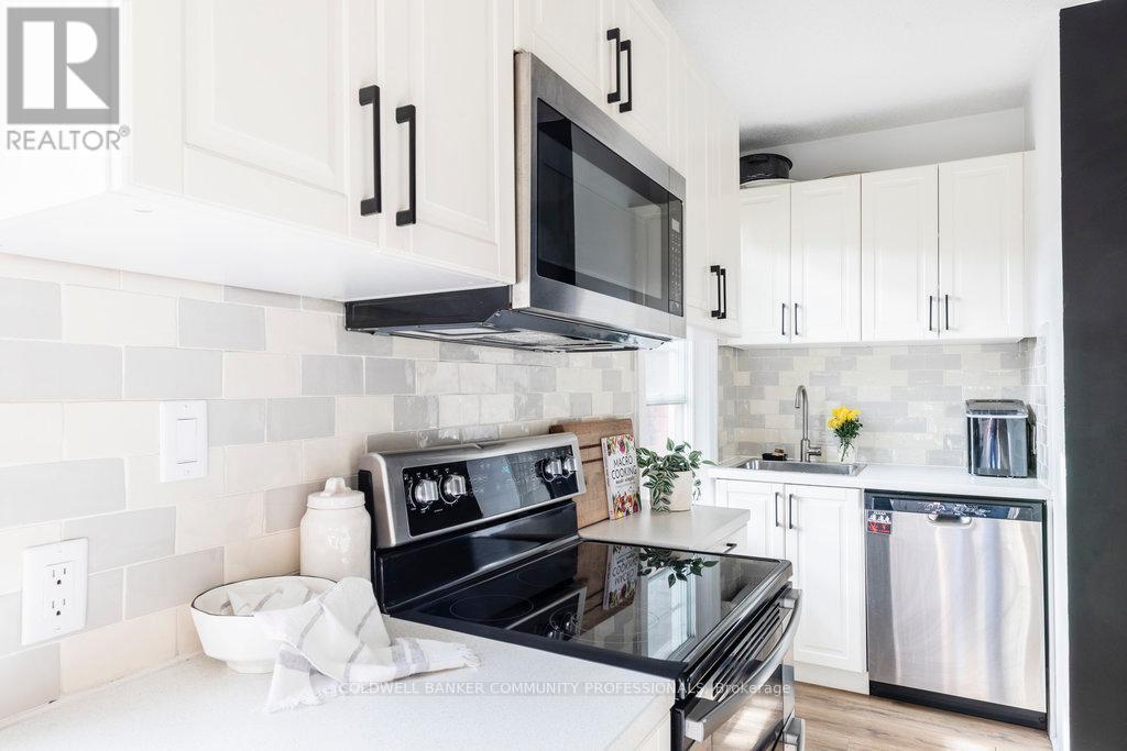 380 Beach Road, Hamilton, Ontario  L8H 3K5 - Photo 22 - X12465358