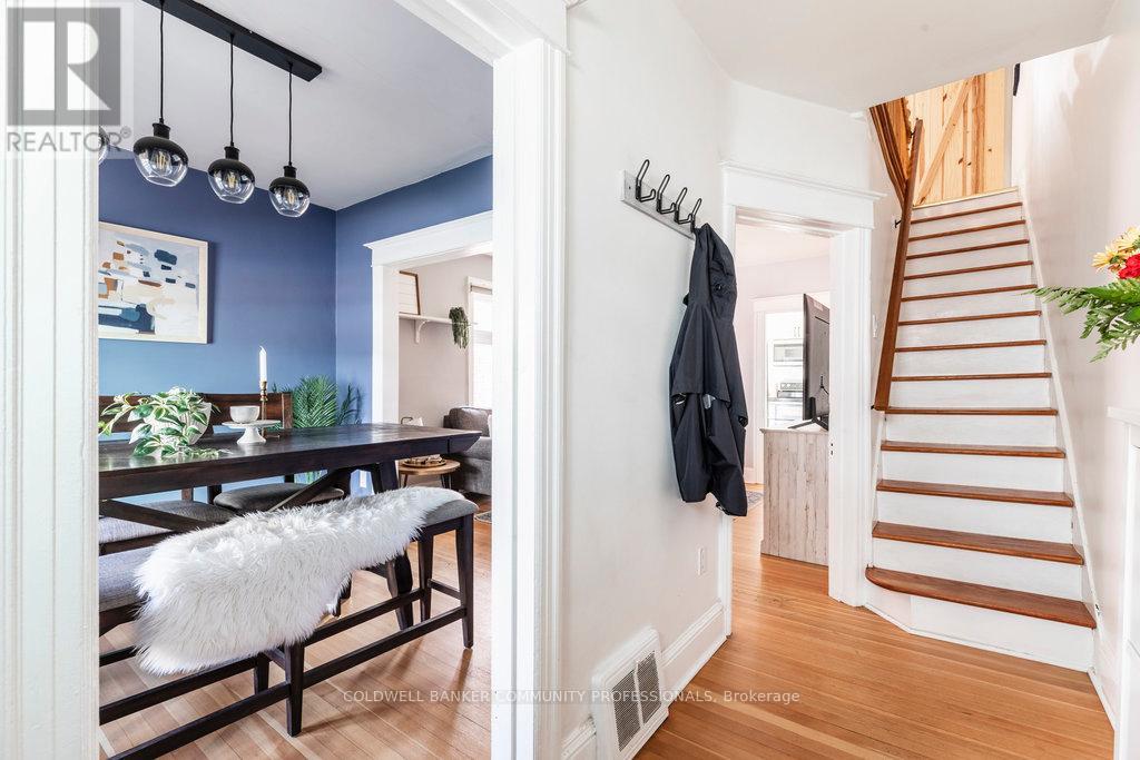 380 Beach Road, Hamilton, Ontario  L8H 3K5 - Photo 7 - X12465358