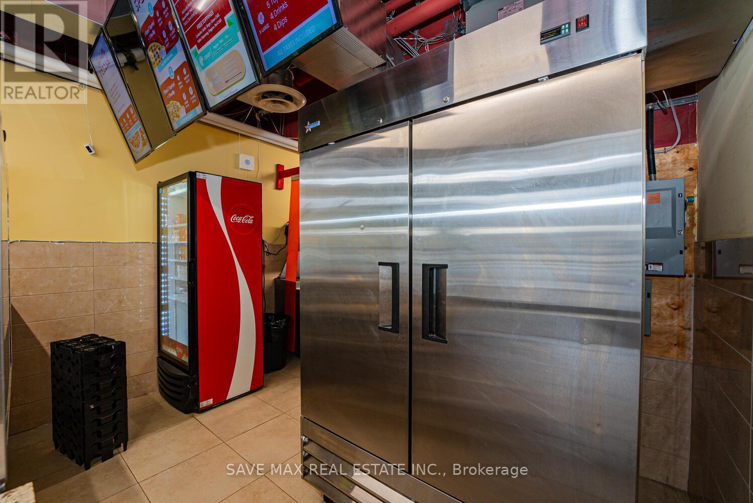 4 - 330 Philip Street W, Waterloo, Ontario  N2L 3W9 - Photo 16 - X12465374