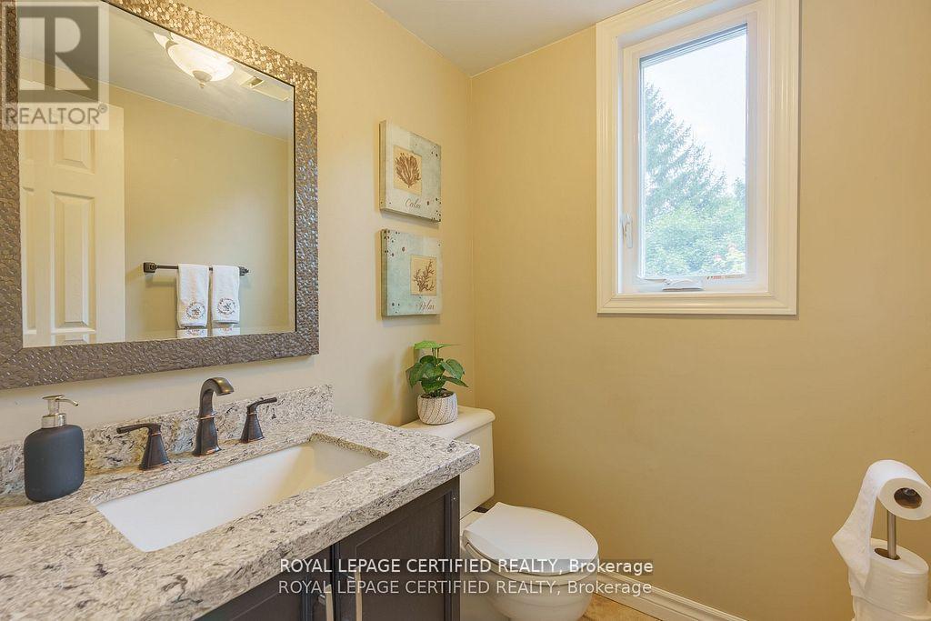 121 Leeson Street, East Luther Grand Valley, Ontario  L9W 5Y8 - Photo 10 - X12465388
