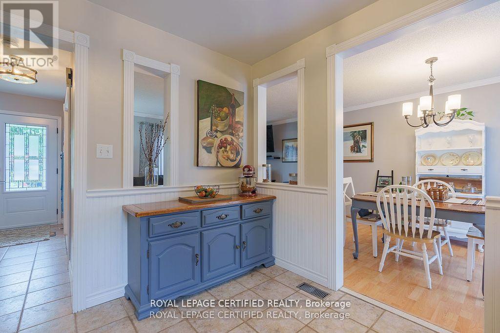 121 Leeson Street, East Luther Grand Valley, Ontario  L9W 5Y8 - Photo 9 - X12465388