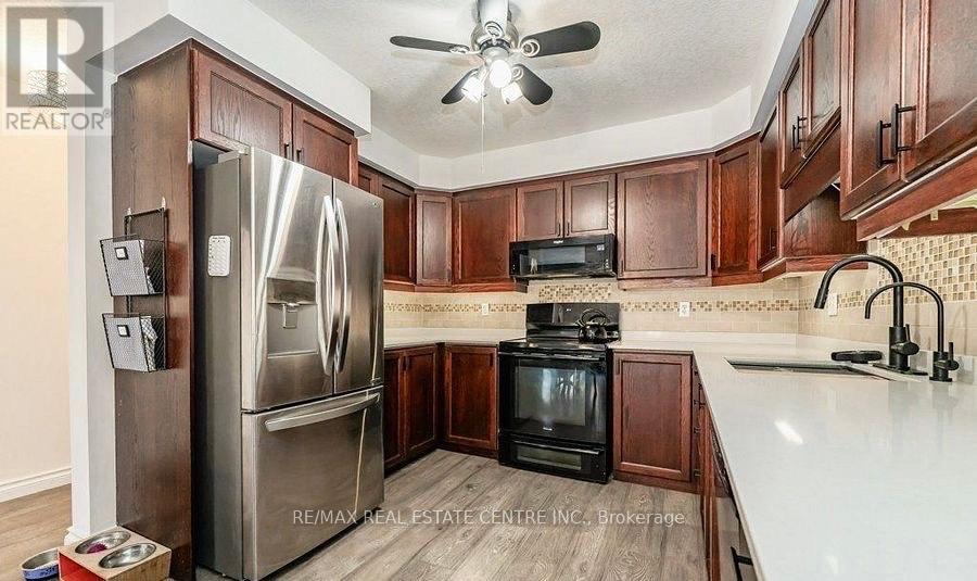 85 Bankside Drive, Kitchener, Ontario  N2N 3M4 - Photo 10 - X12465396