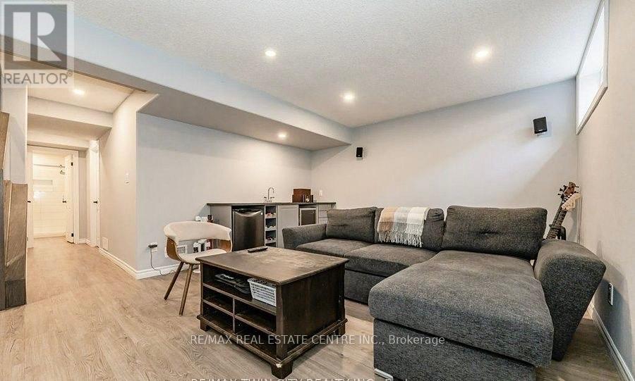 85 Bankside Drive, Kitchener, Ontario  N2N 3M4 - Photo 19 - X12465396