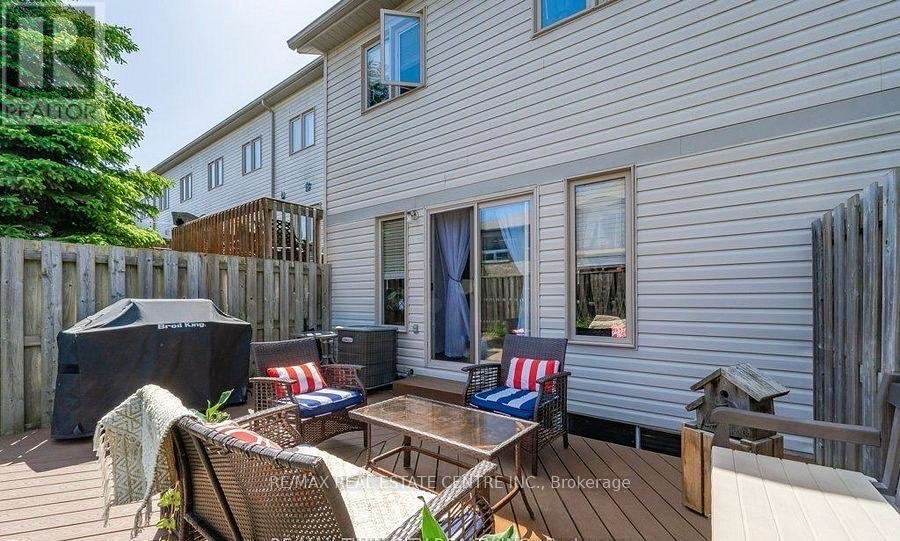 85 Bankside Drive, Kitchener, Ontario  N2N 3M4 - Photo 24 - X12465396