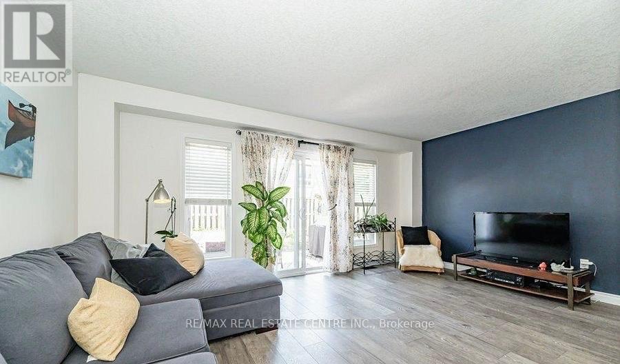 85 Bankside Drive, Kitchener, Ontario  N2N 3M4 - Photo 3 - X12465396