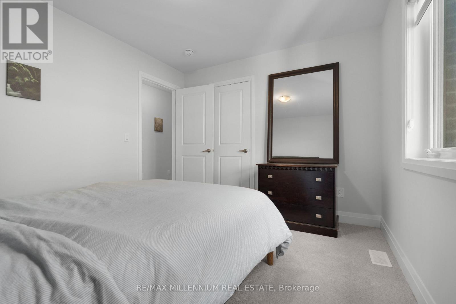816 Knights Lane, Woodstock (Woodstock - North), Ontario  N4T 0P3 - Photo 27 - X12465435