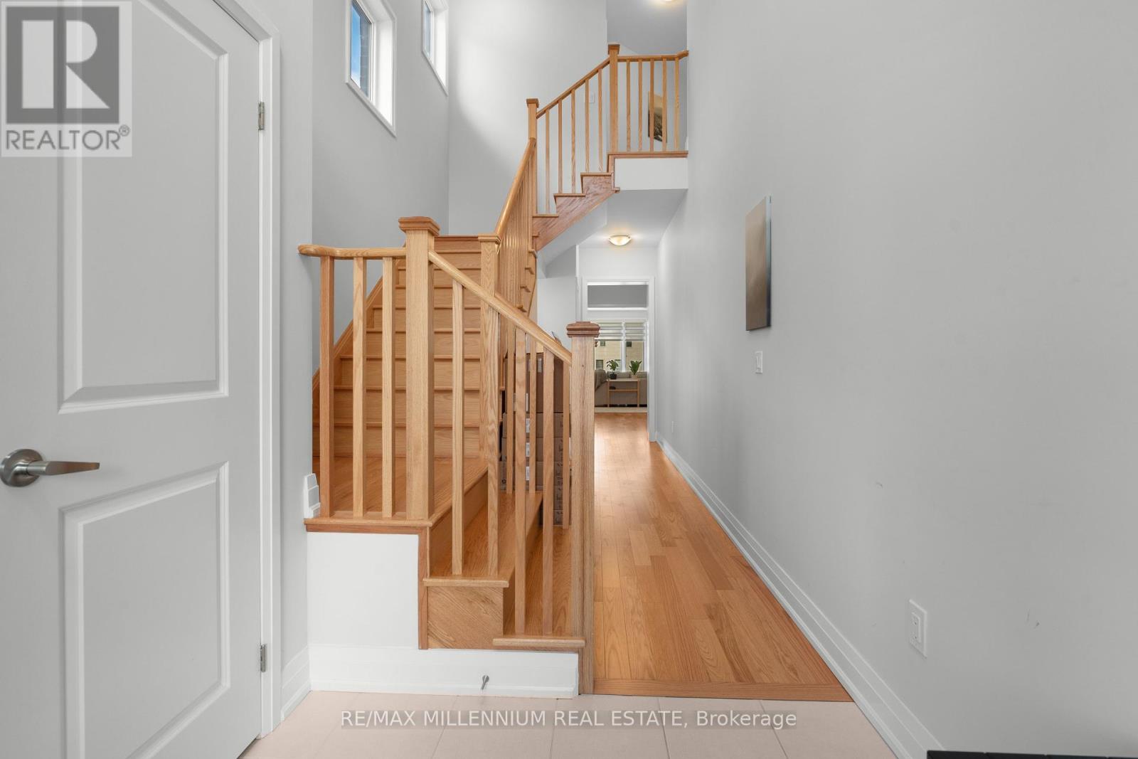 816 Knights Lane, Woodstock (Woodstock - North), Ontario  N4T 0P3 - Photo 7 - X12465435
